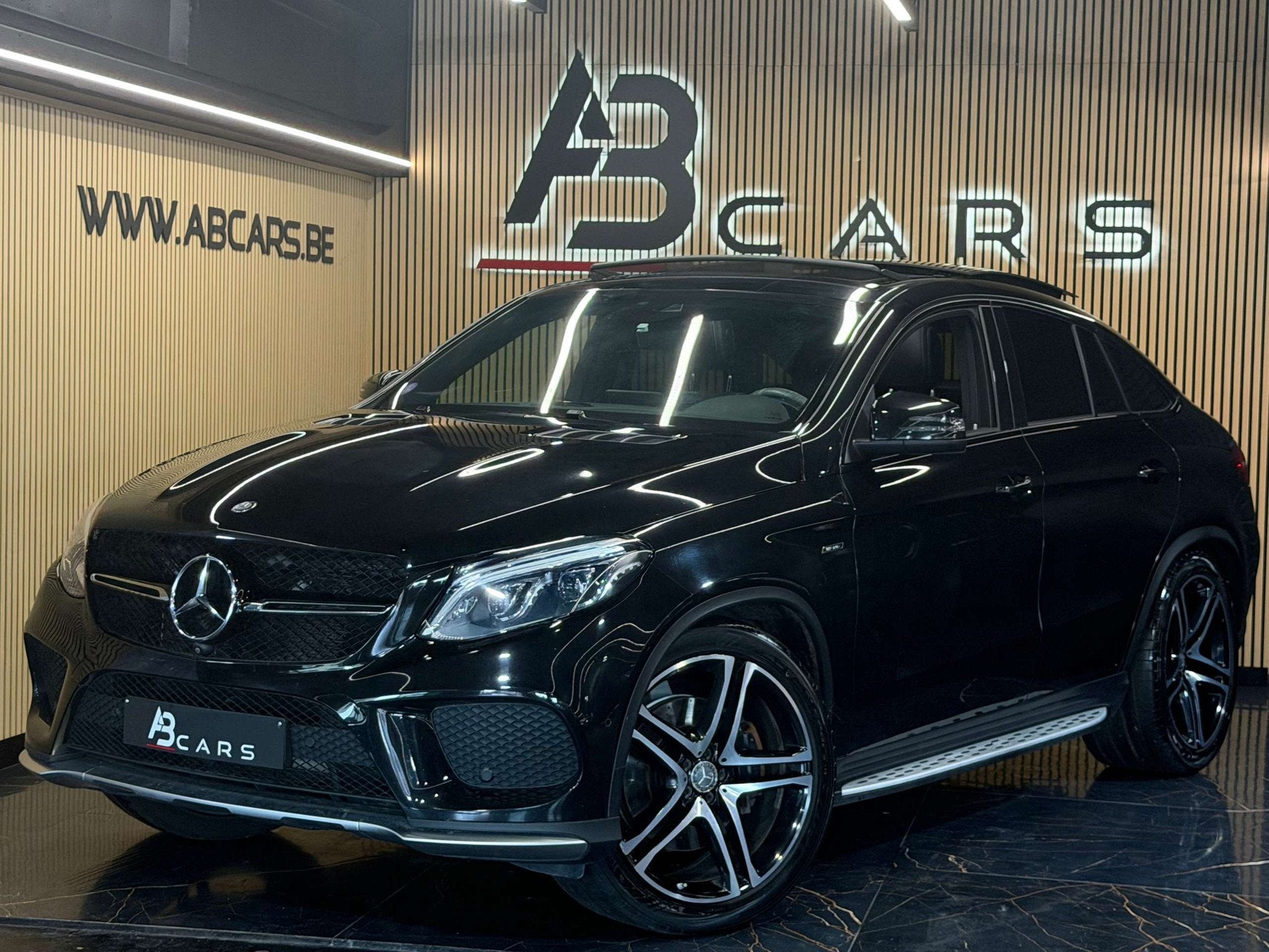Mercedes-Benz GLE 450 AMG 4-MATIC * TOIT PANO * GARANTIE 12, Autos, Mercedes-Benz, Cuir, Achat, Euro 6, Entreprise