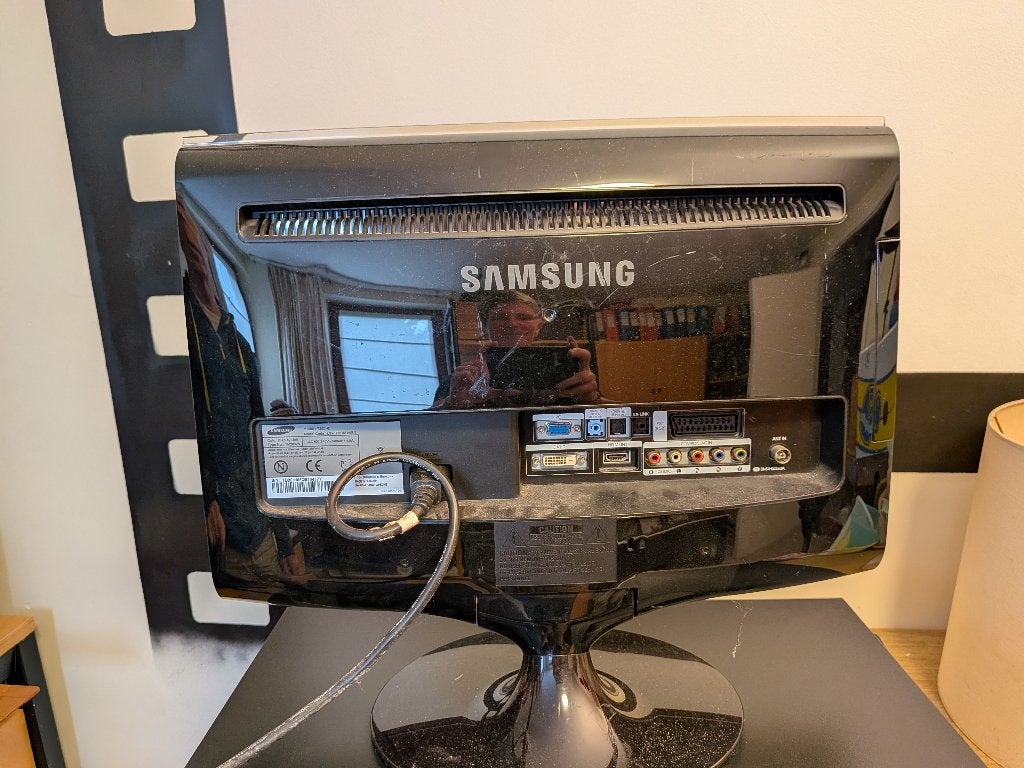 Ecran ordi Moniteur TV SAMSUNG 20 pouces, Comme neuf, Enlèvement, Samsung, Rotatif