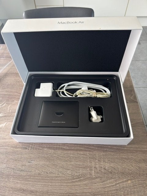Apple MacBook Air, Computers en Software, Apple Macbooks, Ophalen, Gebruikt, Overige groottes, 8 GB