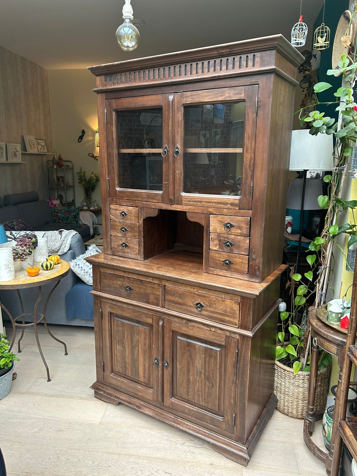 Buffet en bois plein, Avec tiroir(s), 25 à 50 cm, 100 à 150 cm, Utilisé