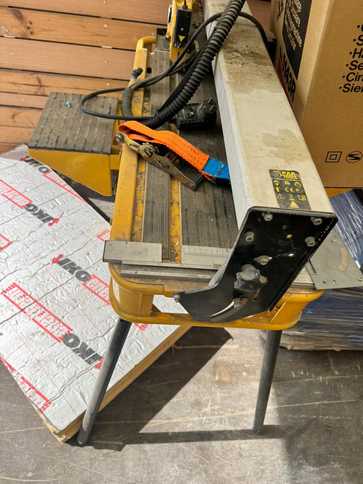 Scie carrelage, Bricolage & Construction, Enlèvement, Comme neuf