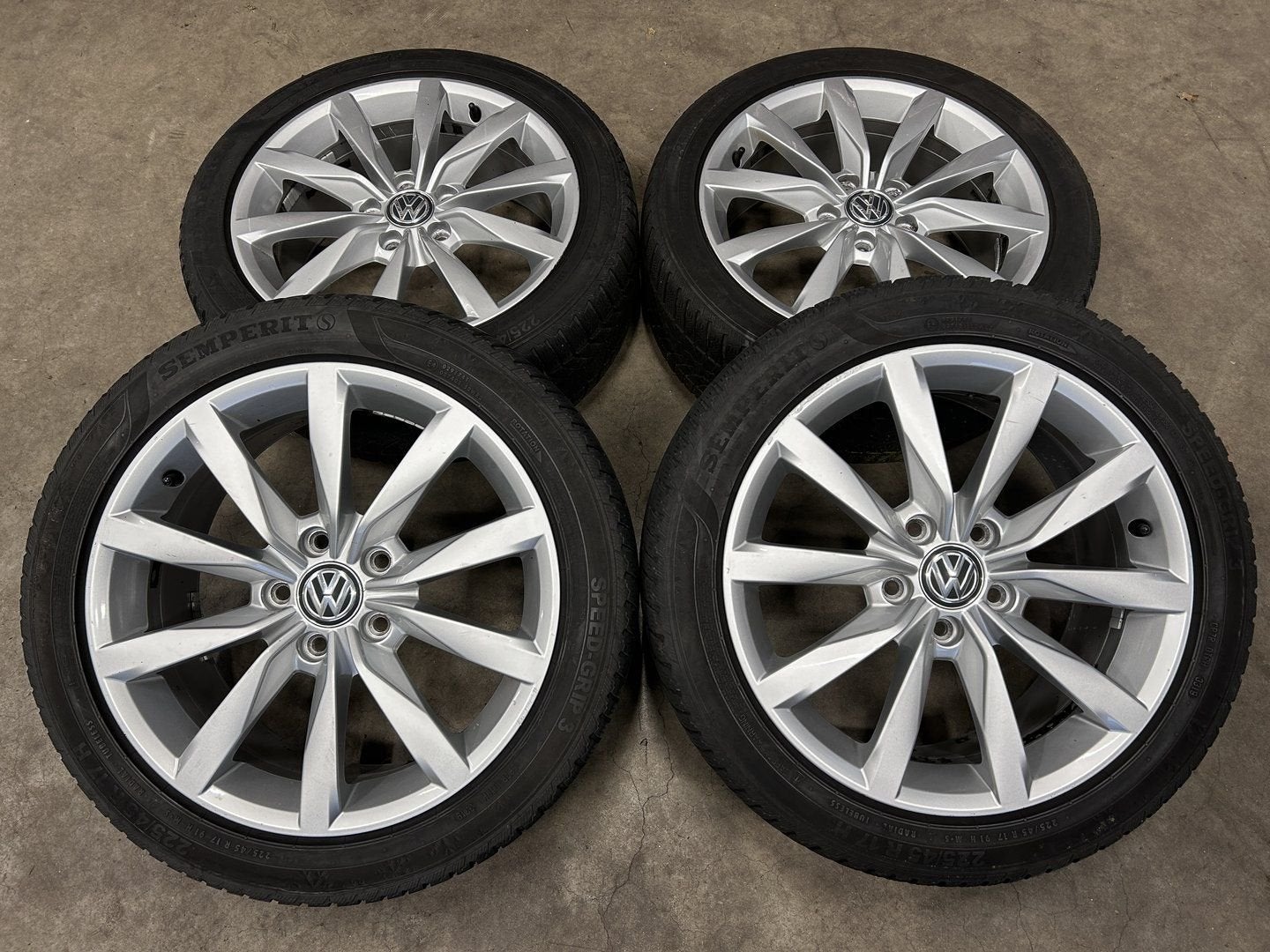 diversen 17 inch velgen + winterbanden VW Golf | Caddy, Auto-onderdelen, Gebruikt, -, -, Banden en Velgen