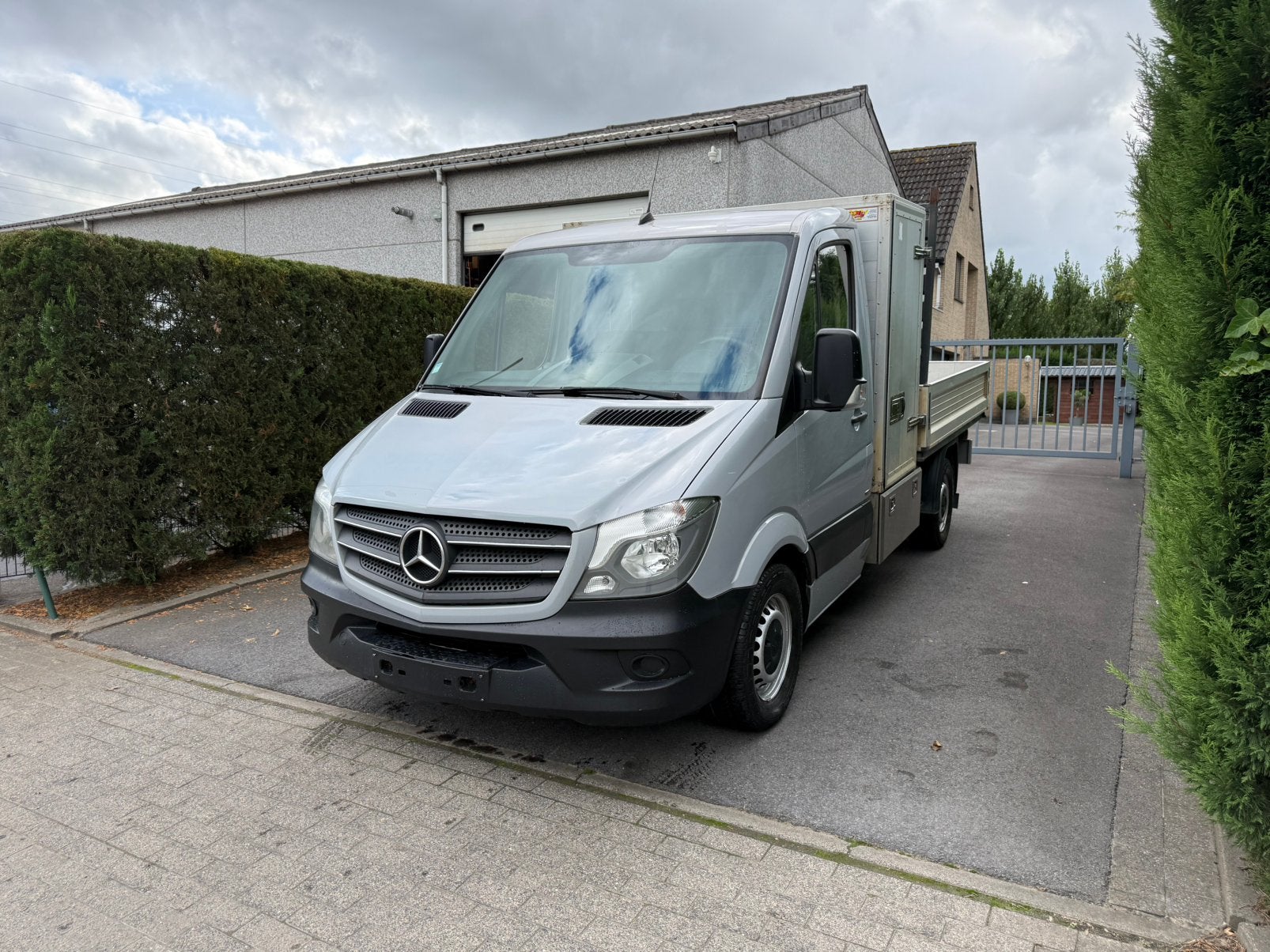 Sprinter Mercedes, Autos, Argent ou Gris, Achat, Euro 6, Entreprise