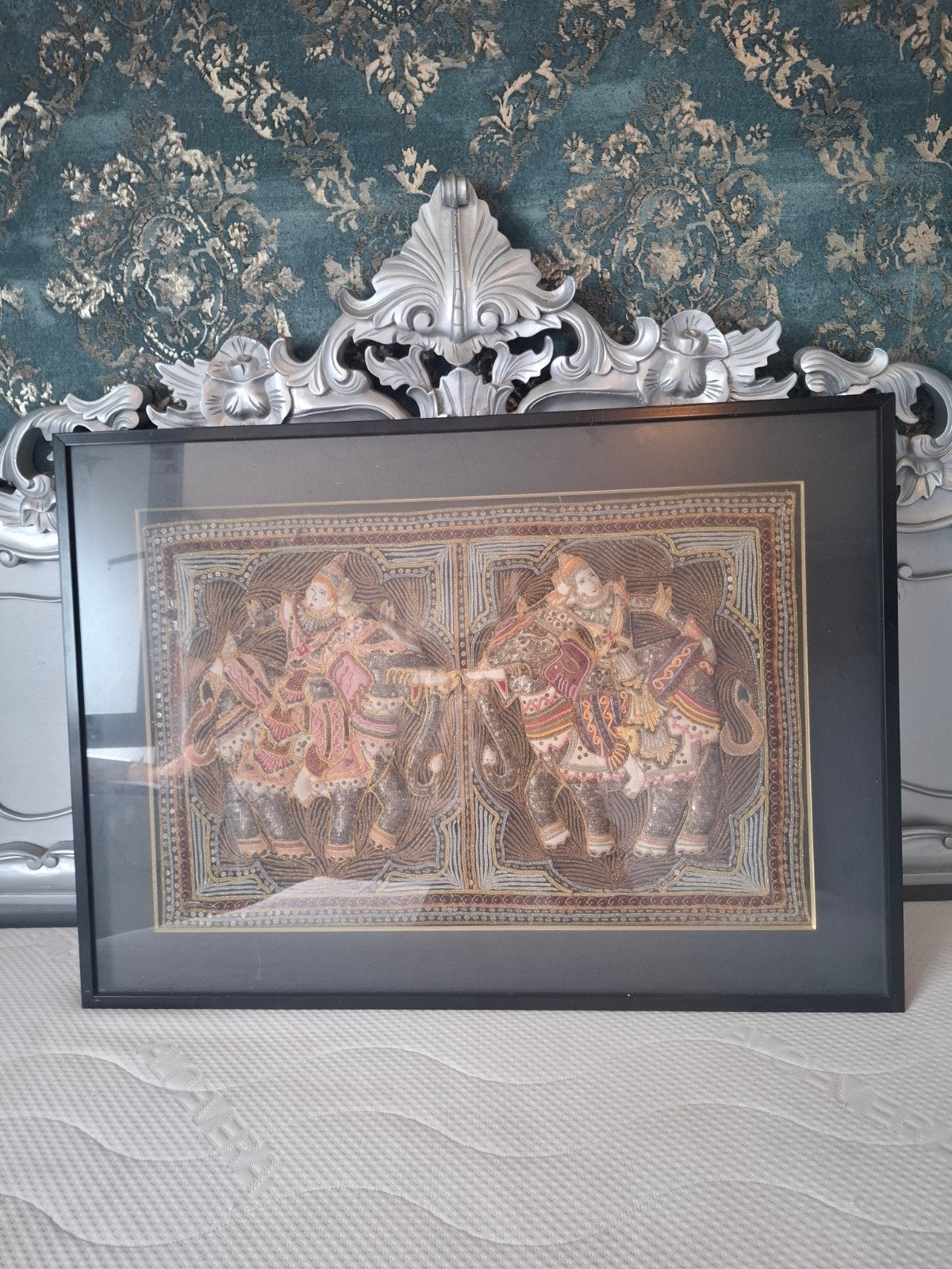 Schilderij met glas, Ophalen