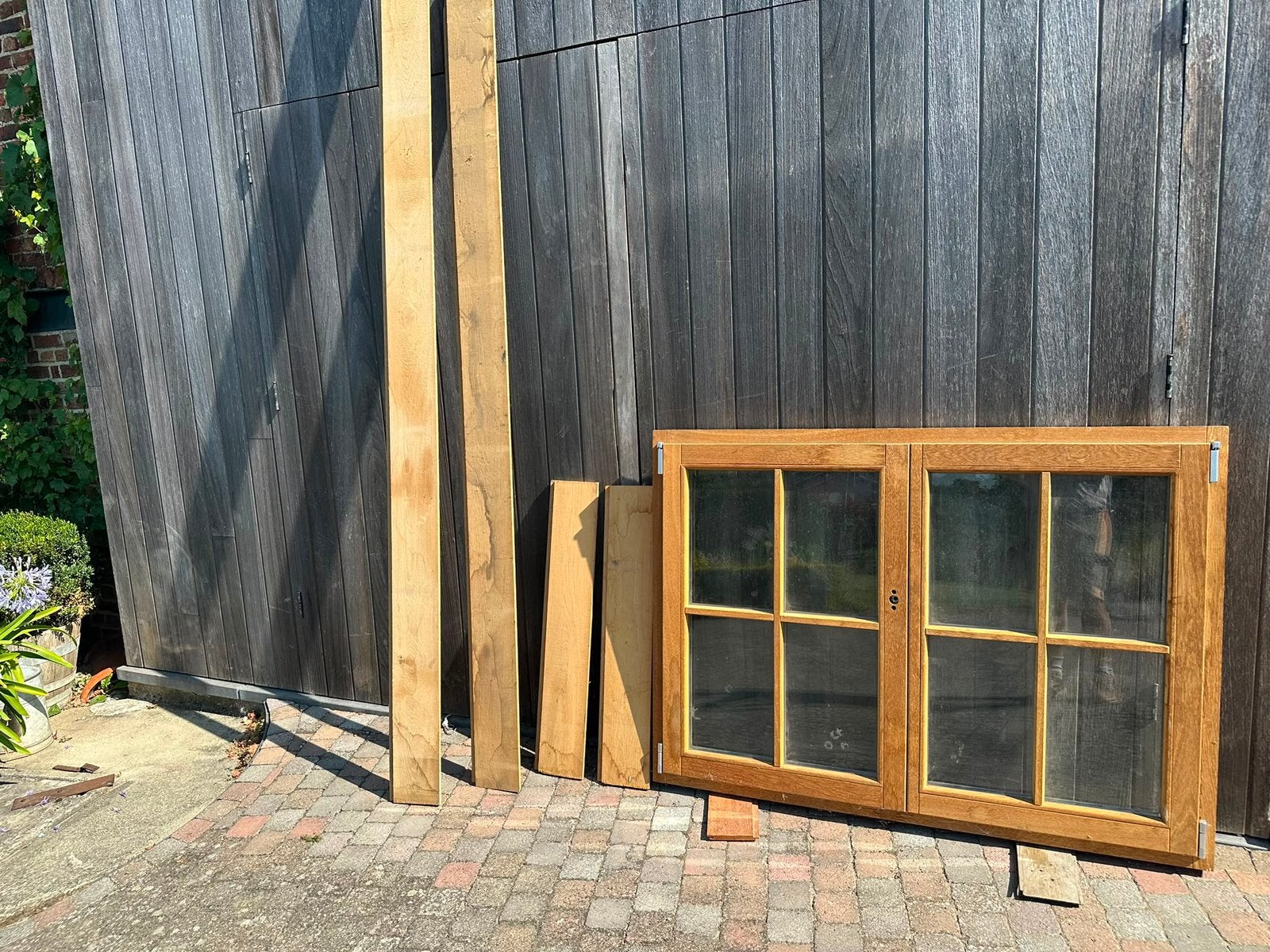Eiken raam en eiken planken, Doe-het-zelf en Bouw, Raamkozijn, Nieuw, Inclusief glas, 75 tot 150 cm