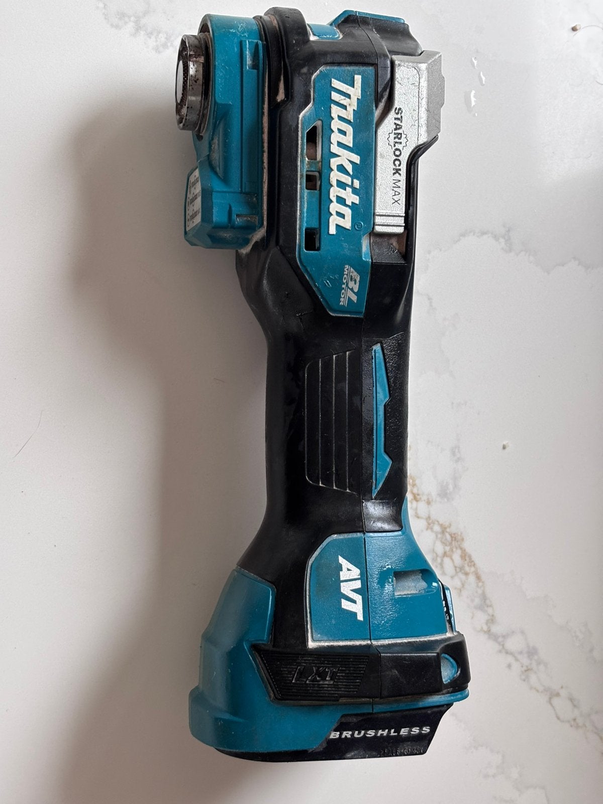 Makita DTM52 18V LXT Brushless multifonction oscillant, Bricolage & Construction, Enlèvement, Utilisé, Vitesse variable