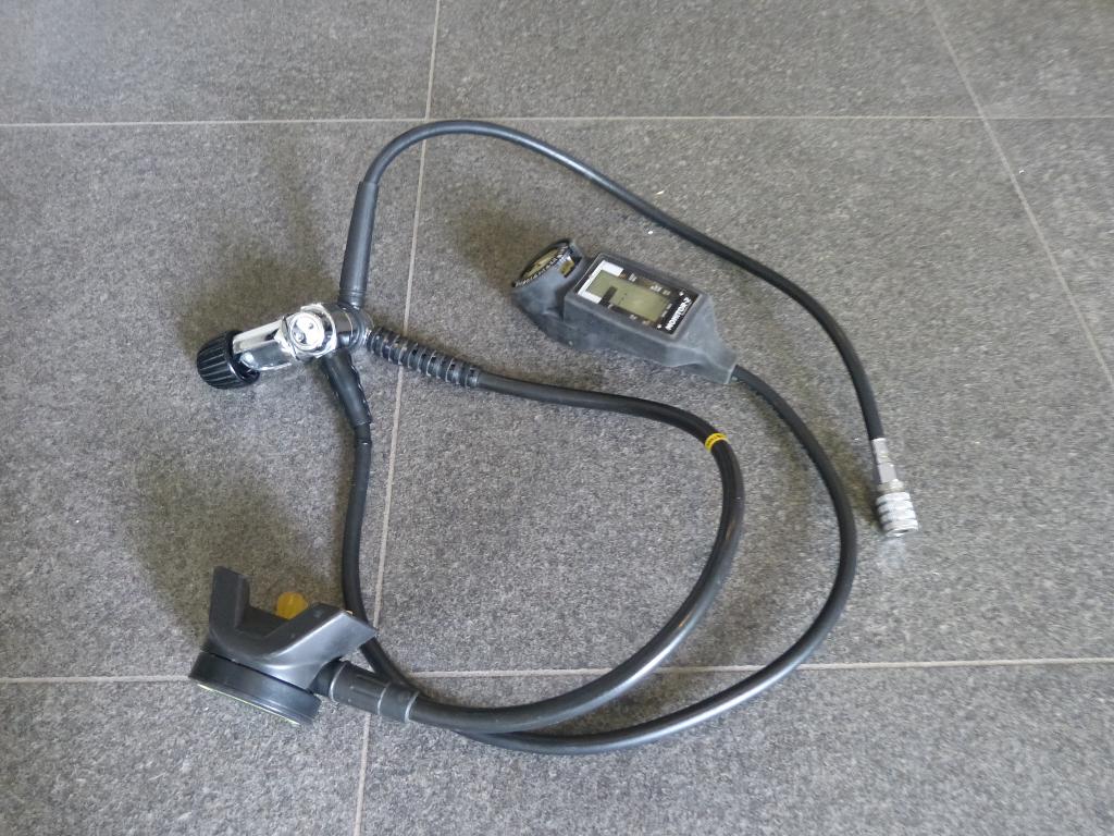 Automatenset met duikconsole met Computer en Drukmeter e/o, Watersport en Boten, Ophalen of Verzenden, Gebruikt, Duikcomputer