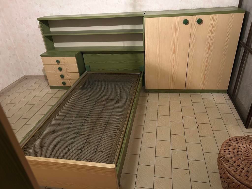 1 persoon slaapkamer kinderkamer, Huis en Inrichting, Slaapkamer | Complete slaapkamers, Ophalen, Zo goed als nieuw
