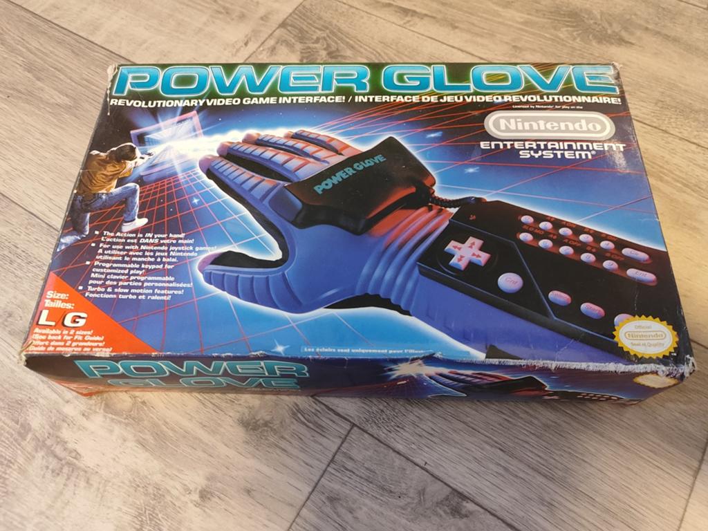 Nintendo Power Glove Mattel nooit gebruikt