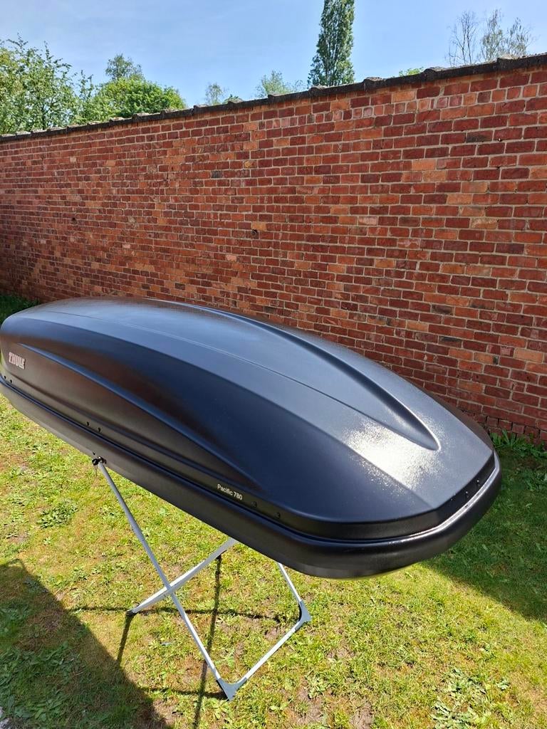 Grote dakkoffer thule pacific 780 (190cm/80cm), Ophalen