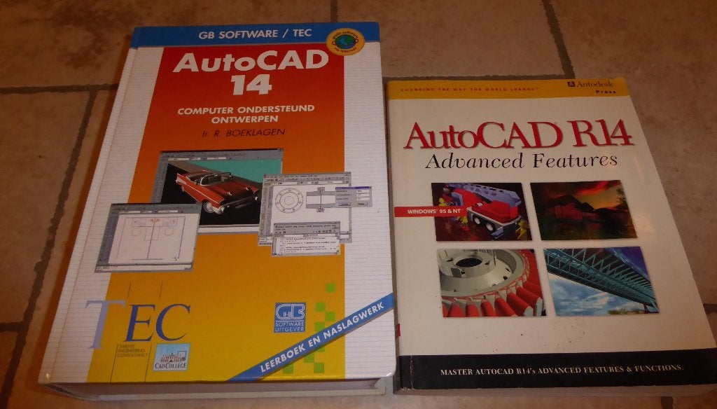 2 livres « Autocad », Livres, Enlèvement, Comme neuf