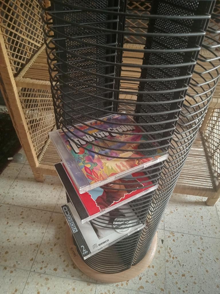 CD zuil TECHPOINT cd rek vr 100en CD's Of als plantentafel, Ophalen, Gebruikt, Overige genres