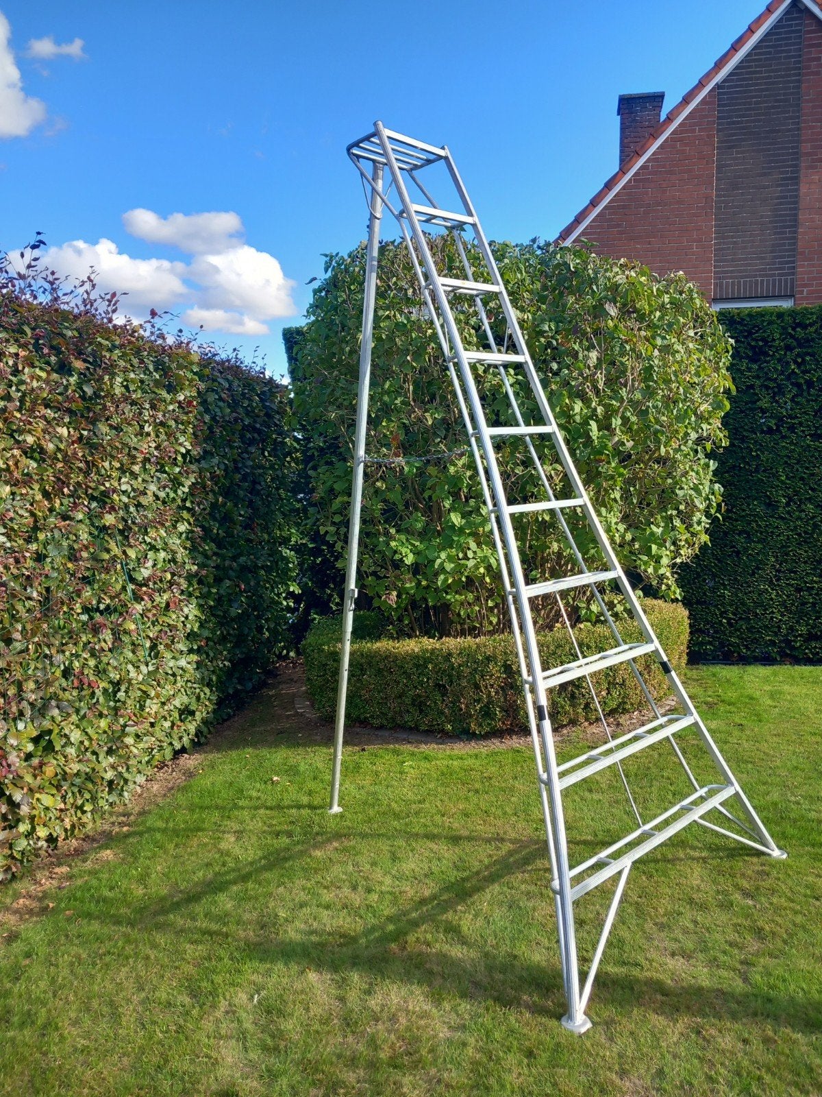 driepootladder met verstelbare poot 3m 10 treden Hasegawa, Ophalen, Zo goed als nieuw, Hasegawa