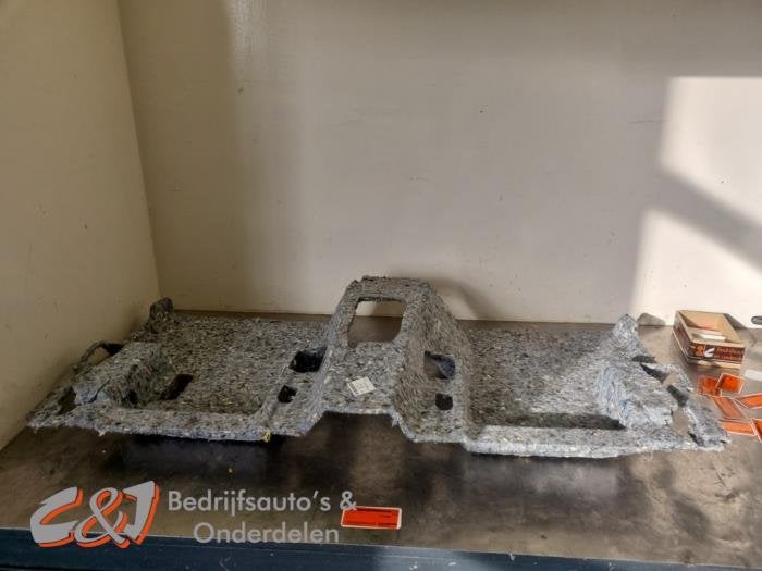 Tapis isolant, avant centre d'un Volkswagen Caddy, Autos : Pièces & Accessoires, Volkswagen, -, 3 mois de garantie, Utilisé