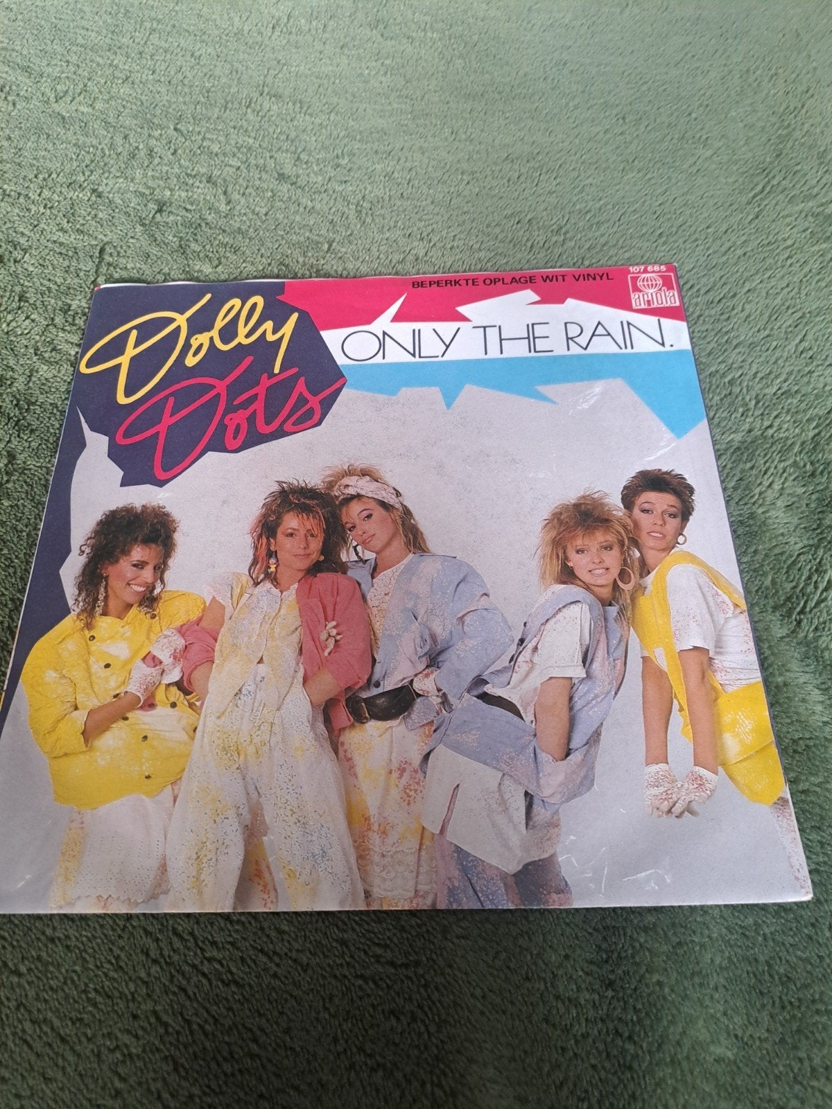 Dolly dots, Ophalen
