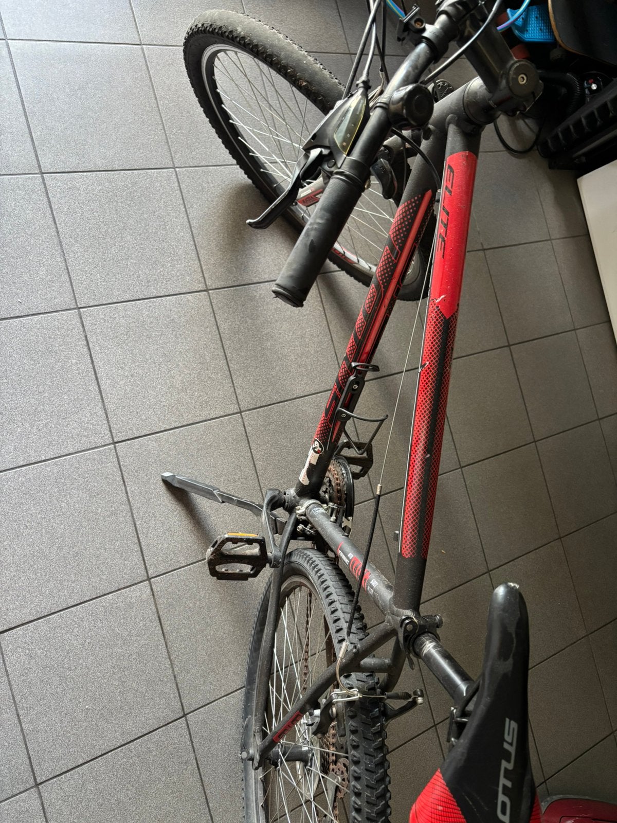 Herenfiets, Enlèvement, Utilisé