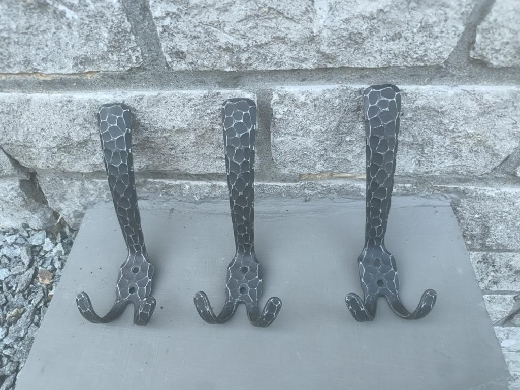 3 identieke metalen kapstokken ( 3 haken ), Antiek en Kunst, Curiosa en Brocante, Ophalen