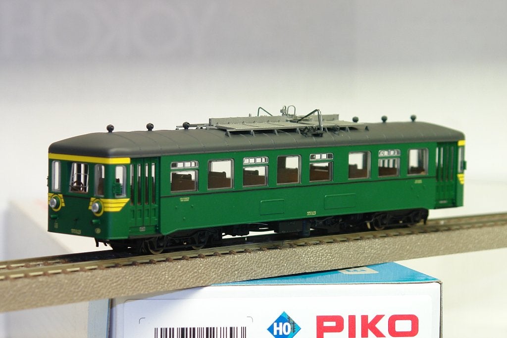 PIKO 52789 TREINSTEL BRUSSEL 553 NMBS NMBS CC/DC PRE-DIGIT., Hobby en Vrije tijd, Modeltreinen | H0, Zo goed als nieuw, Analoog