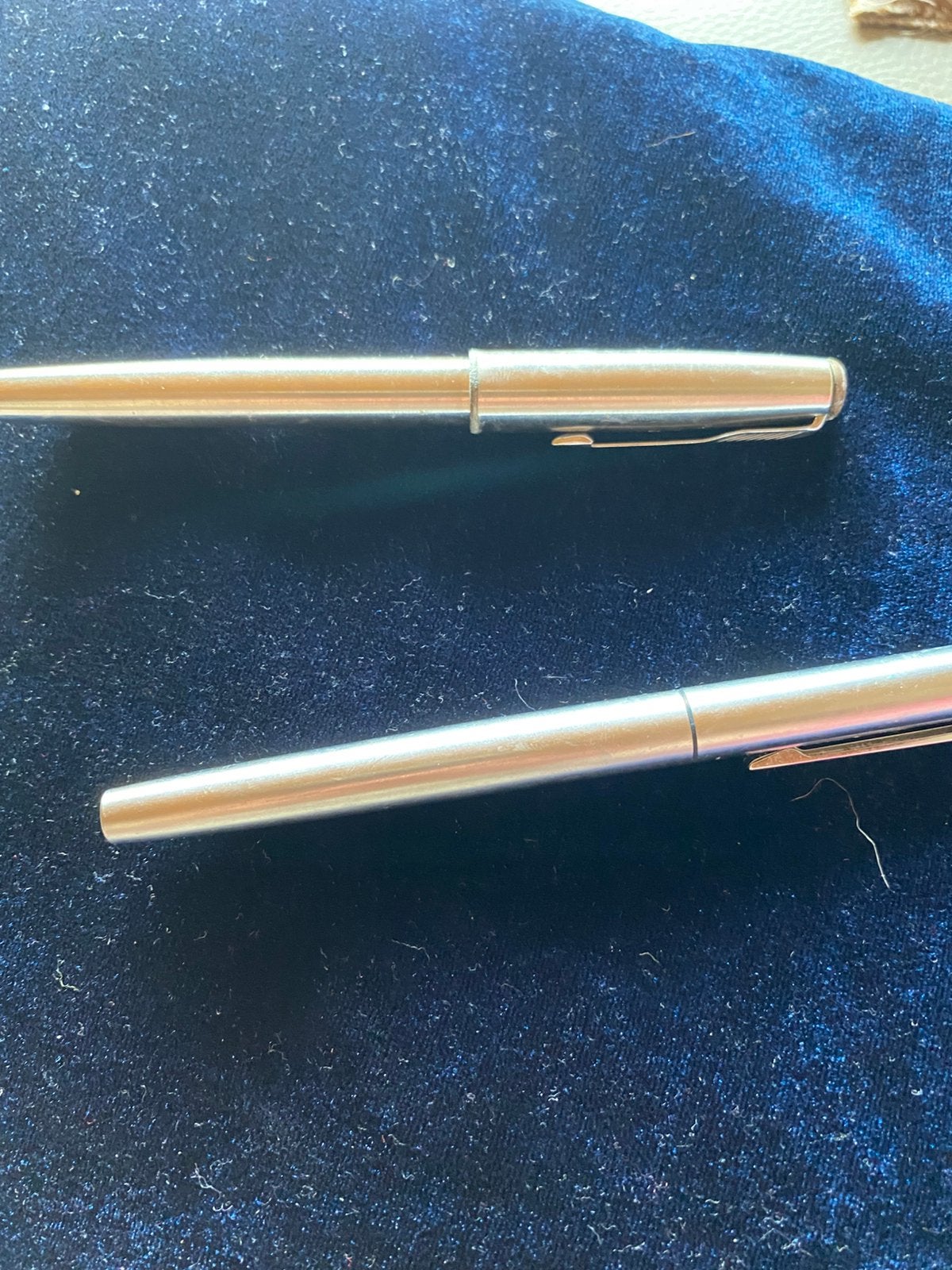 twee porte plumes pen schoolgerief, Enlèvement, Comme neuf