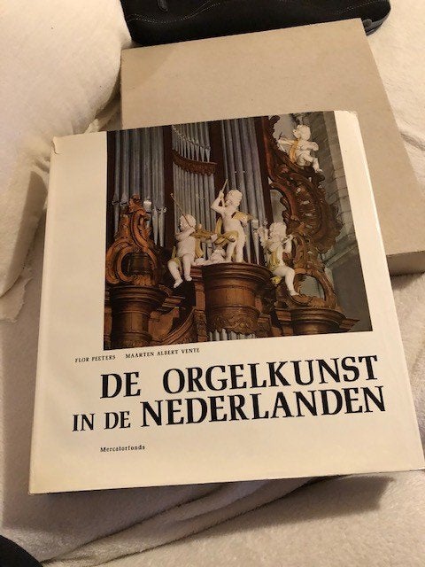 De orgelkunst in de Nederlanden van de 16e tot de 18e eeuw -, Ophalen of Verzenden, Zo goed als nieuw, Instrument
