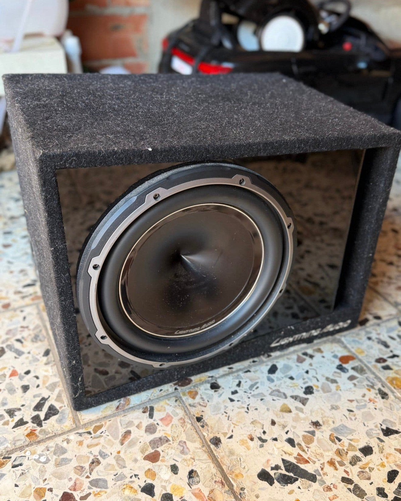 subwoofer, Ophalen, Zo goed als nieuw