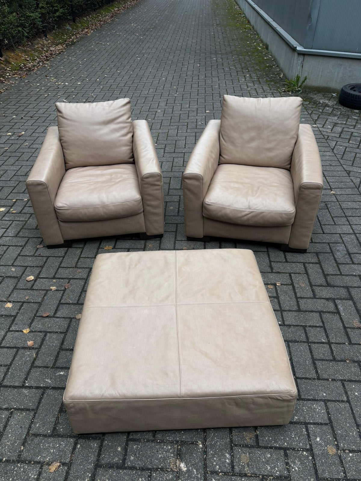 Natuzzi lederen fauteuils met poef – set van 3 stuks, Gebruikt, 125 cm of meer, Hout, Ophalen of Verzenden