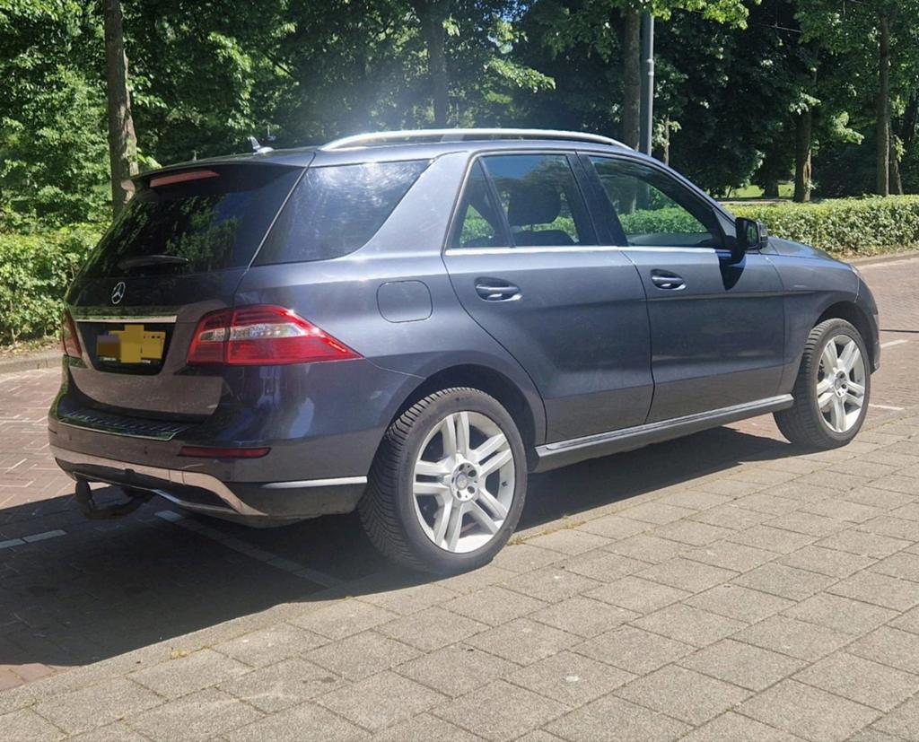 Mercedes-benz Ml 350 Bluetec 4matic Euro6, Auto's, Automaat, Euro 6, 2987 cc, Leder