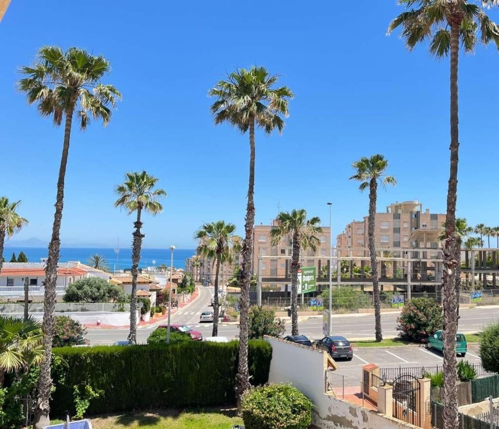 Appartement met zeezicht te koop in Torrevieja, Immo, Buitenland, Torrevieja, Dorp, Spanje, Appartement
