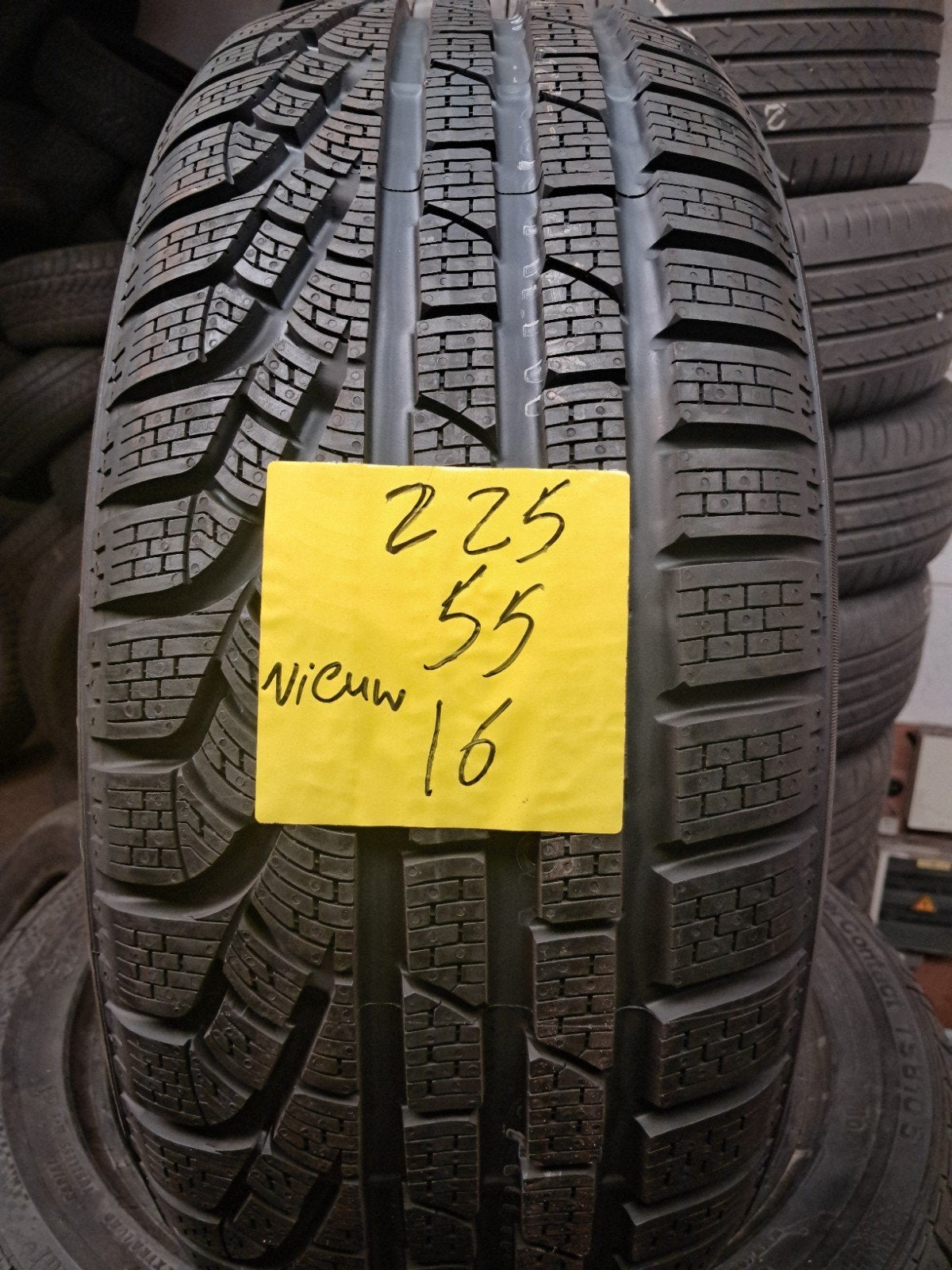 225/55/16 2255516 225/55r16 nouvelle démo hivernale, Enlèvement, BMW