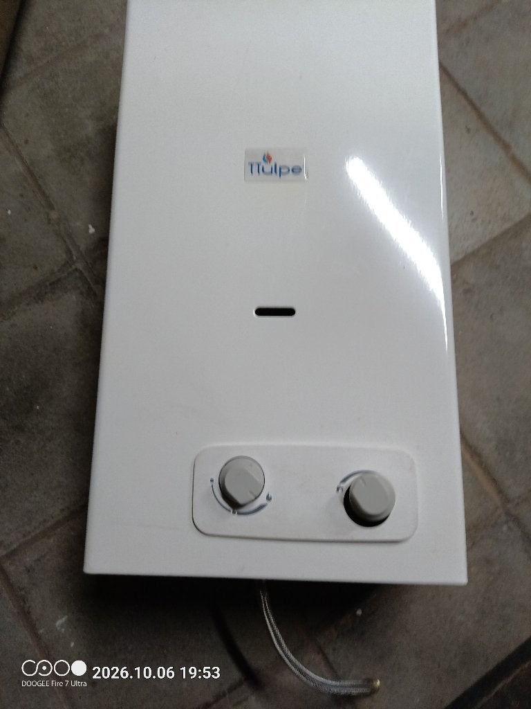 Boiler op gas voor caravan, Ophalen, Gebruikt