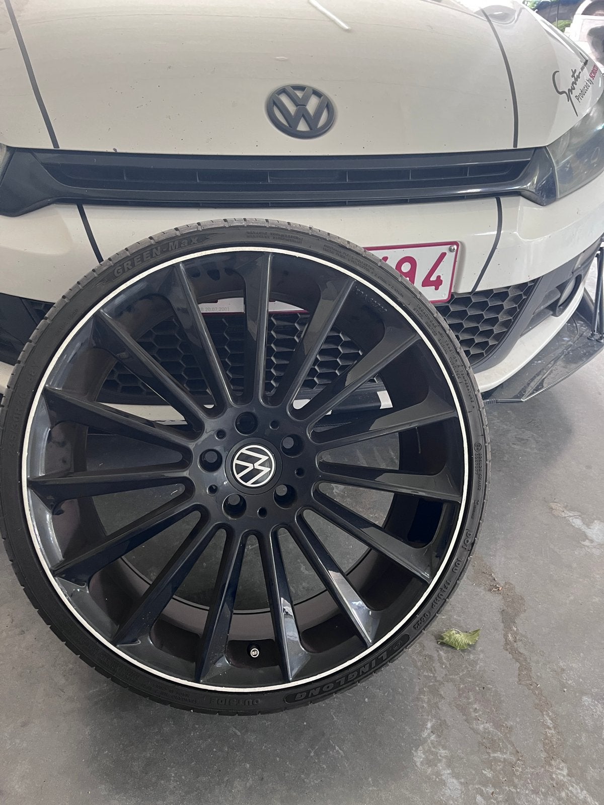 20 inch VW-velgen (235/30 R20 banden), Auto-onderdelen, Banden en Velgen, Ophalen, Gebruikt, Band(en), Personenwagen
