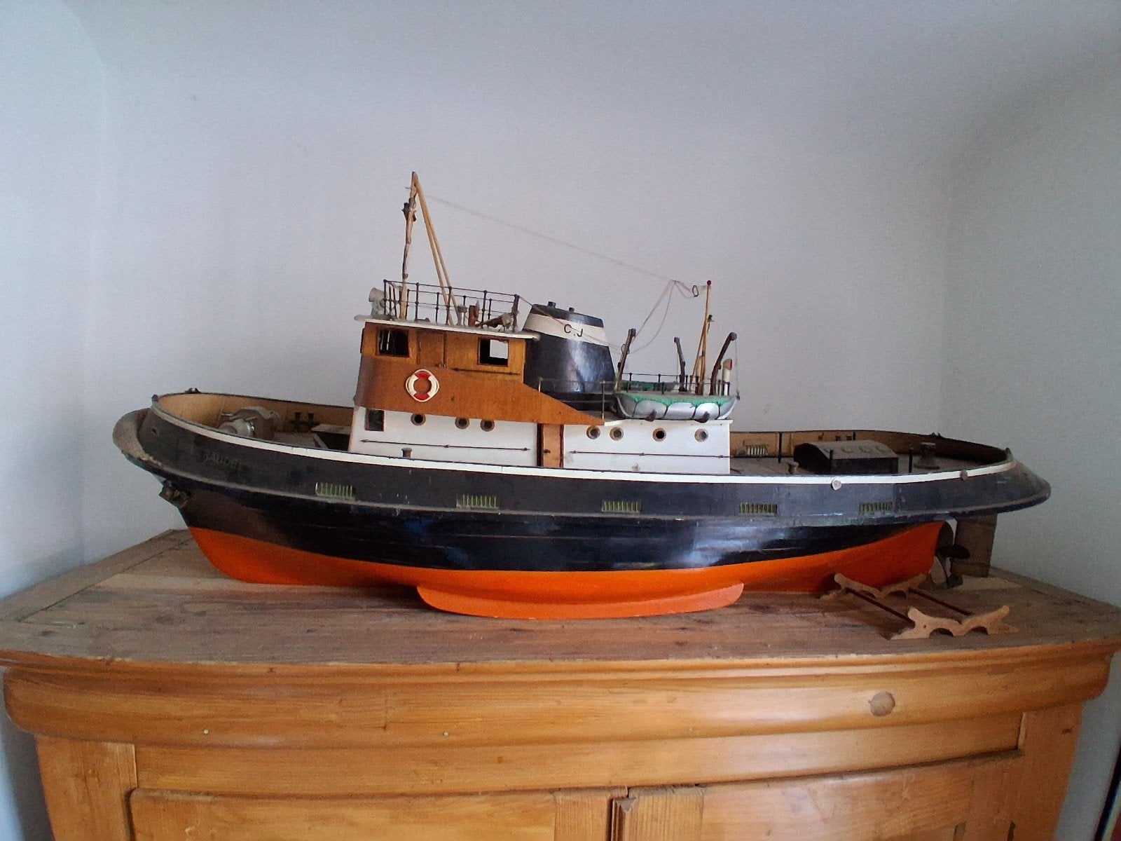 Modelbouw sleepboot Cote d'emeroude, Hobby en Vrije tijd, Ophalen