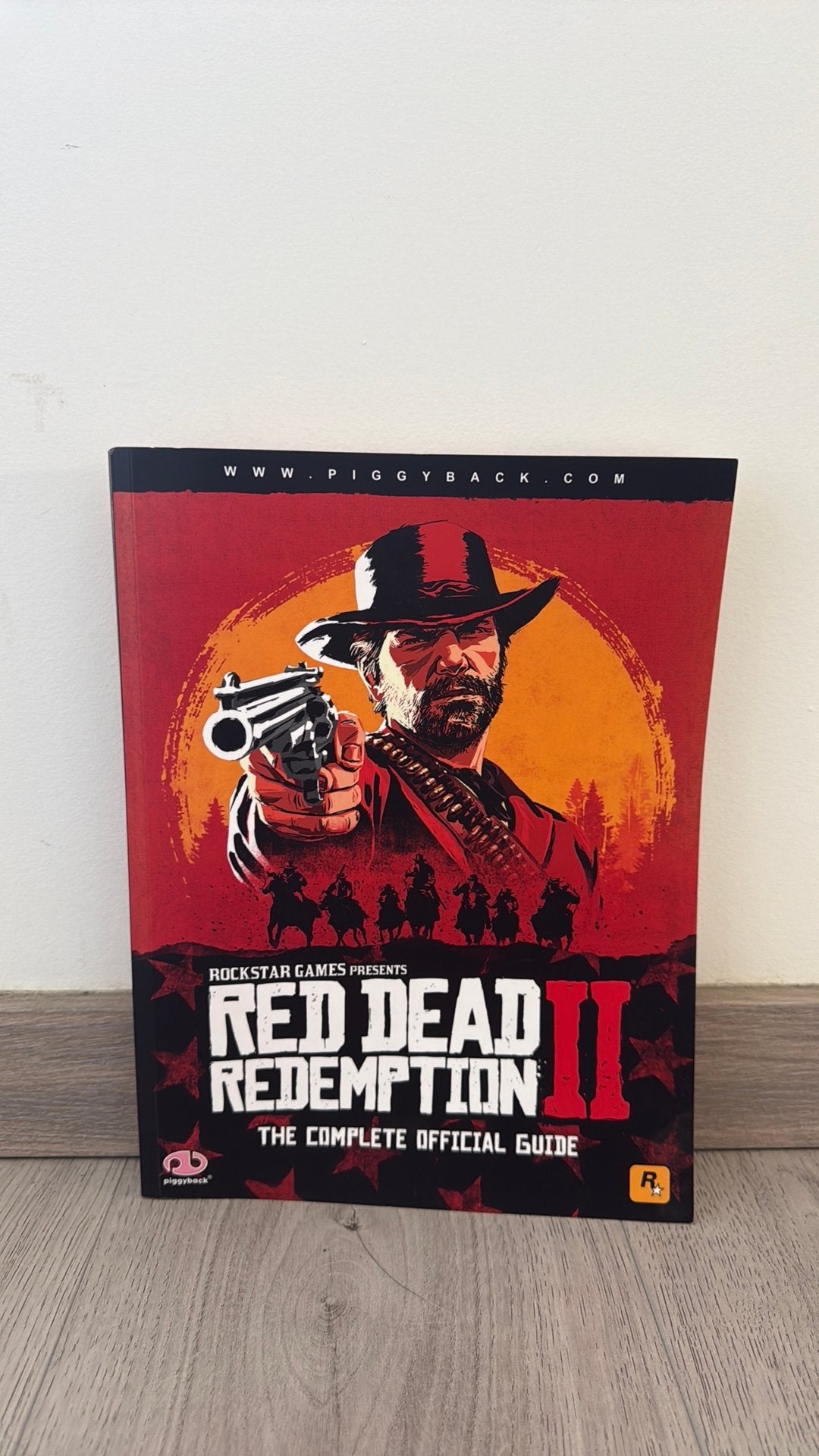 Red Dead Redemption 2 The Complete Official Guide, Boeken, Film, Tv en Media, Ophalen of Verzenden, Gelezen, Media