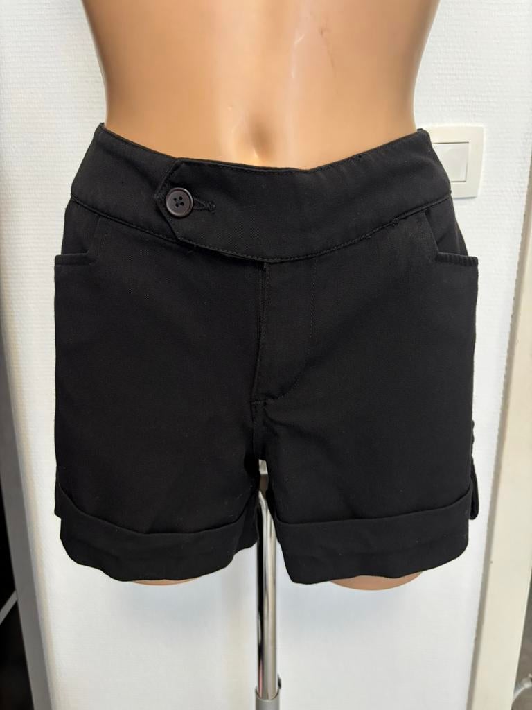 Zwarte korte broek, Kleding | Dames, Broeken en Pantalons, Maat 38/40 (M), Kort, Zwart, Ophalen of Verzenden