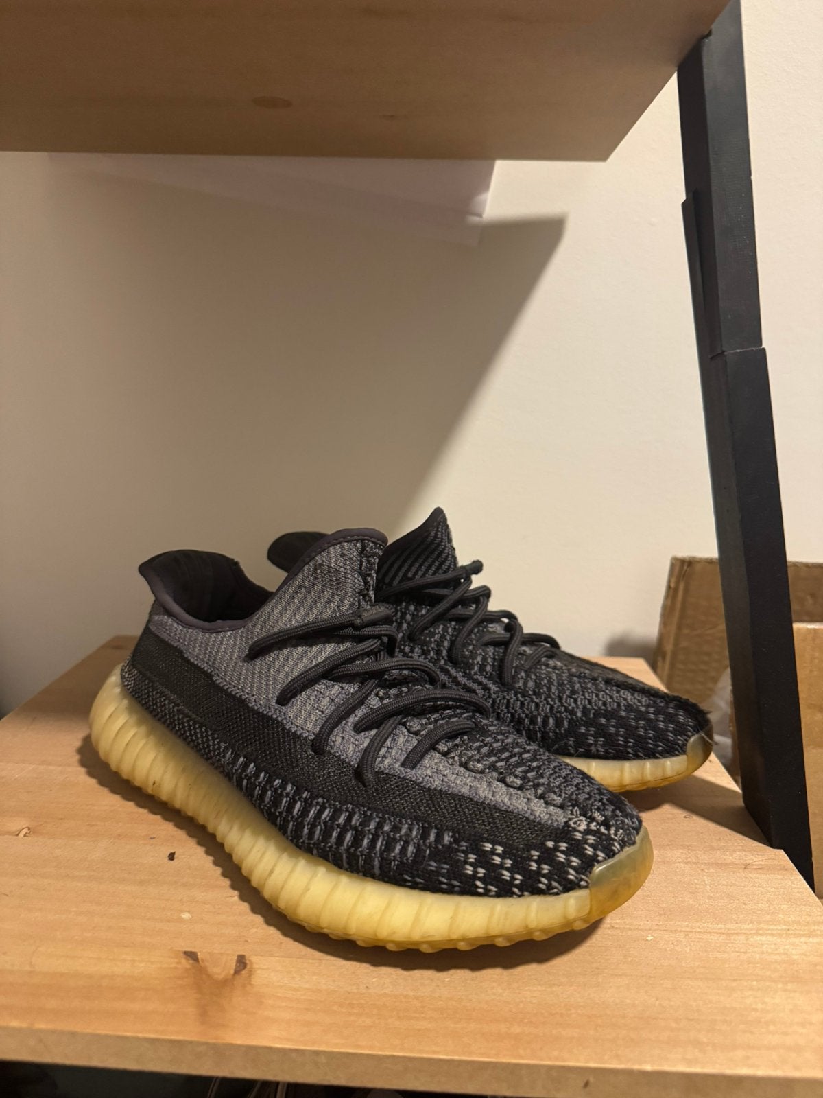 Yeezy 350 Carbon - Maat 39, Kleding | Heren, Ophalen, Zwart, Sneakers, Gedragen