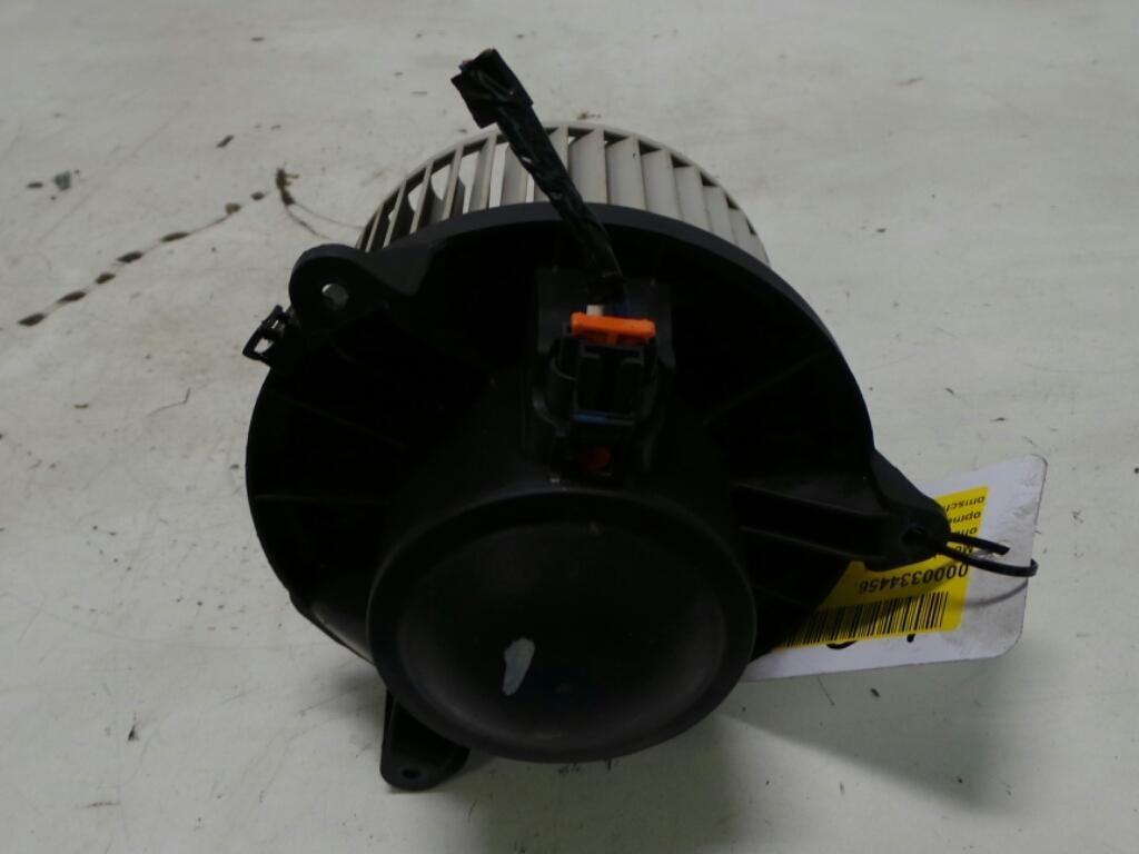 NISSAN NAVARA KING CAB KACHELMOTOR 2011, Ophalen of Verzenden, Gebruikt, Stiba lid