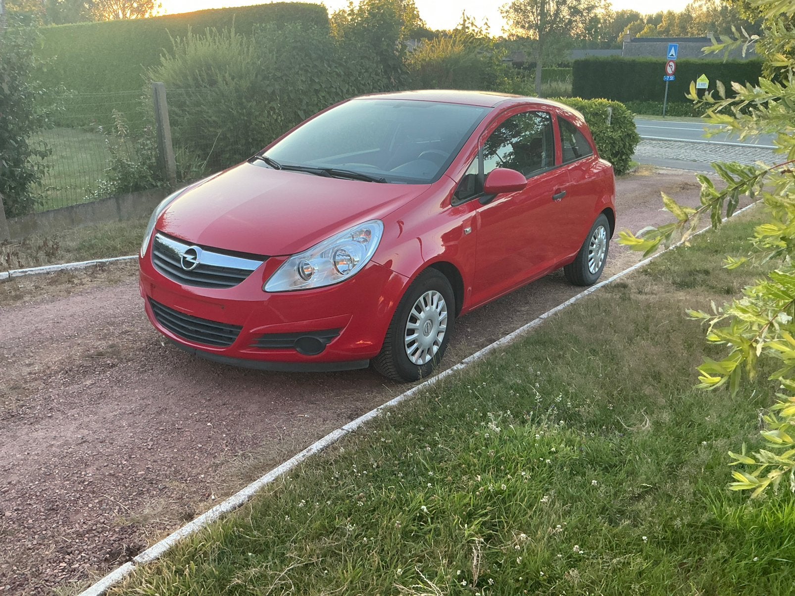 Opel Corsa lage kilometerstand lez oke!, Autos, Opel, Rouge, Euro 5, Achat, 4 portes