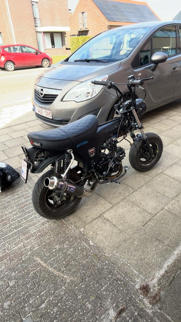 Sky team dax ruil tegen moutainbike, Motoren, Ophalen