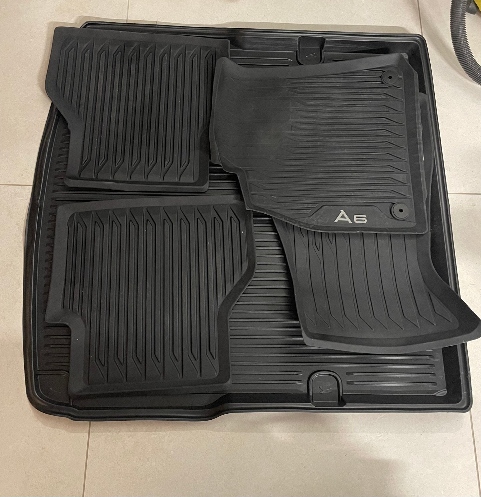 Kit hiver tapis de sol Audi A6 break, Enlèvement, Comme neuf
