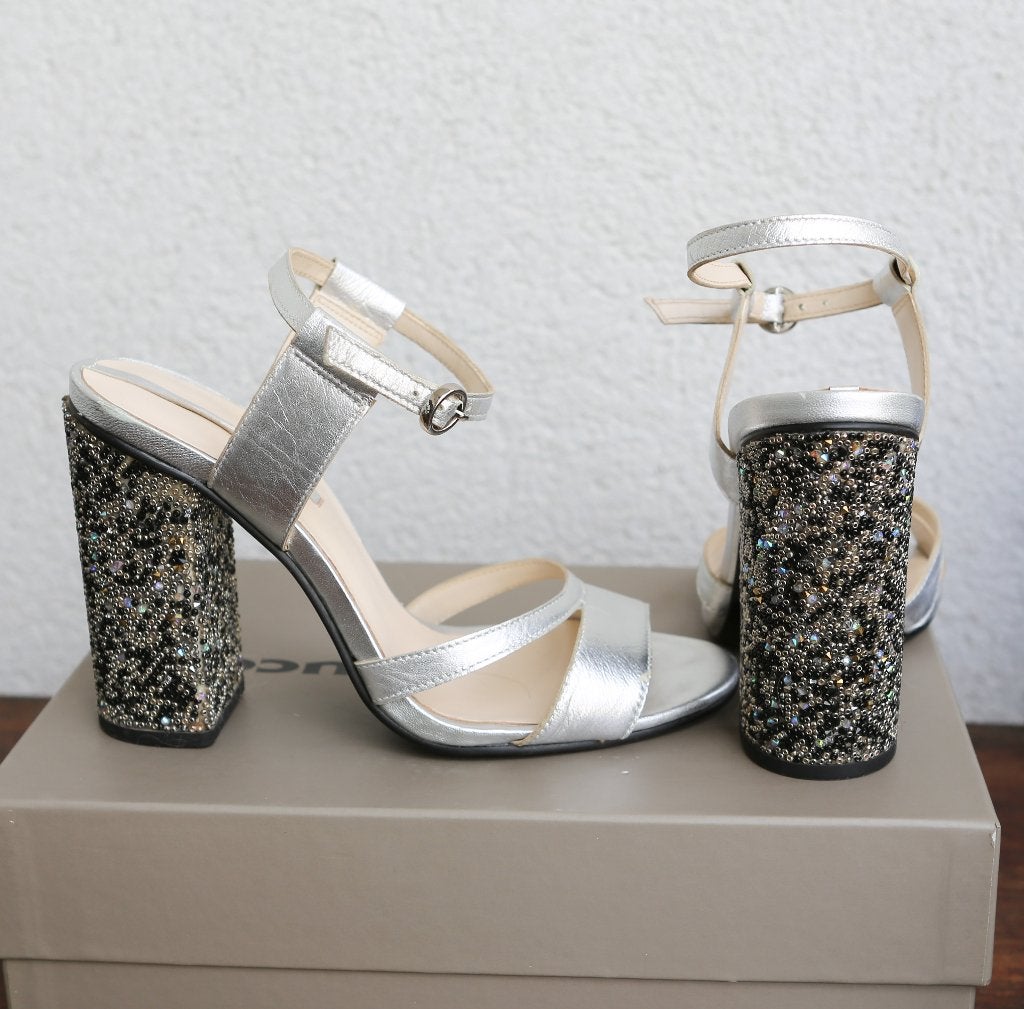 Mooie zilveren sandalen 38, Zara, Zo goed als nieuw, Sandalen of Muiltjes, Ophalen of Verzenden