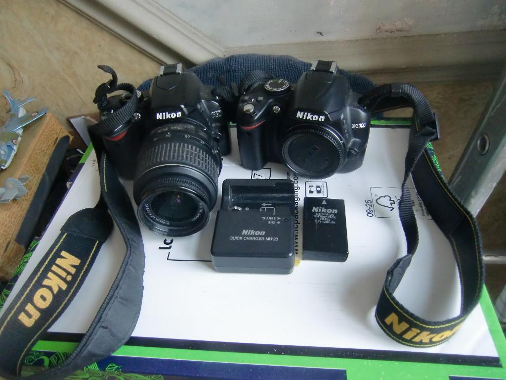 Nikon d60/d3000, Audio, Tv en Foto, Fotocamera's Digitaal, Ophalen, Gebruikt, Spiegelreflex, 10 Megapixel