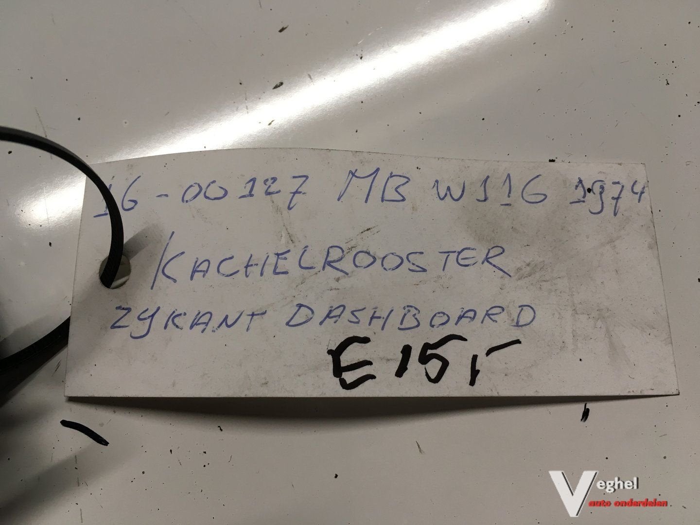 Mercedes W116 1974 Wagennr 1600127 Luchtrooster zijkant, -, Utilisé, -, -