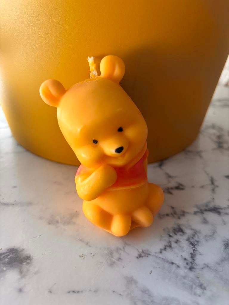 Handgemaakte kaars winnie the pooh, Enlèvement ou Envoi, Neuf, Rouge, Bougie
