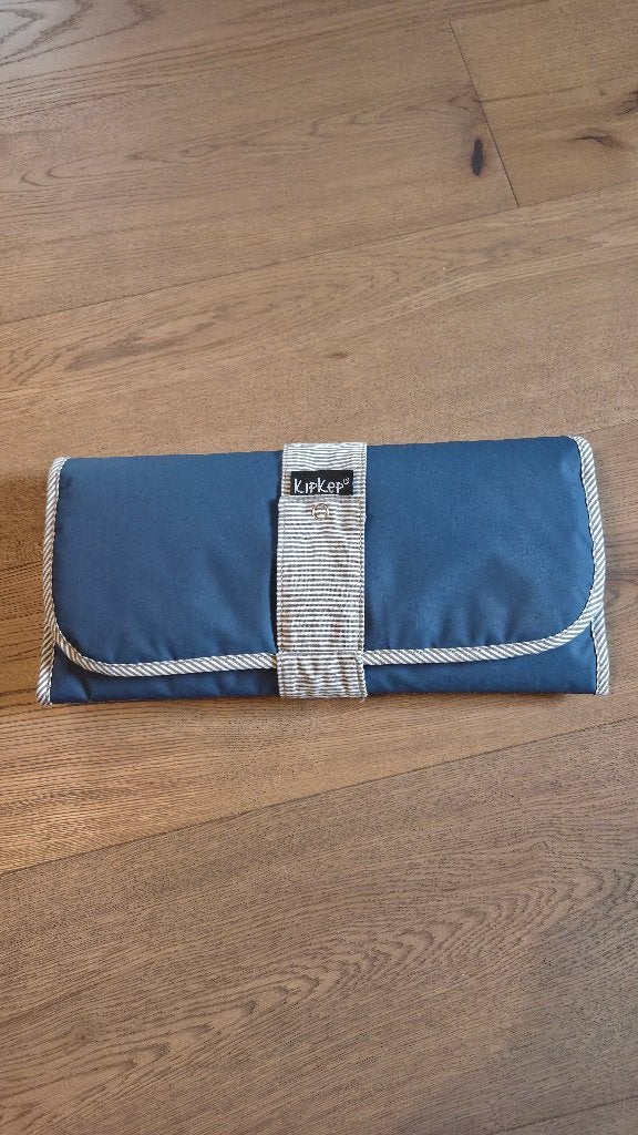 Verschoningsmatje KipKep, Enfants & Bébés, Bleu, Enlèvement ou Envoi, Comme neuf, Matelas à langer