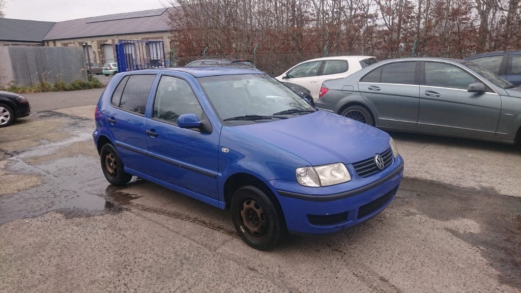 Volkswagen polo 1400cc essence 200000 km export marchand, Autos, Euro 2, Achat, Entreprise, Boîte manuelle