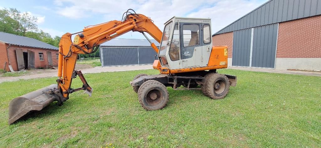 Hitachi EX60WD-1 Mobiele Graafmachine met sideshift, Zakelijke goederen, Ophalen, Graafmachine