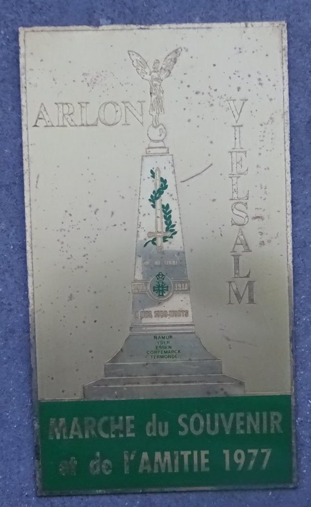 ABL / CHASSEURS ARDENNAIS - 1977 MARCHE DU SOUVENIR - PLAQUE, Collections, Envoi, Armée de terre, Emblème ou Badge