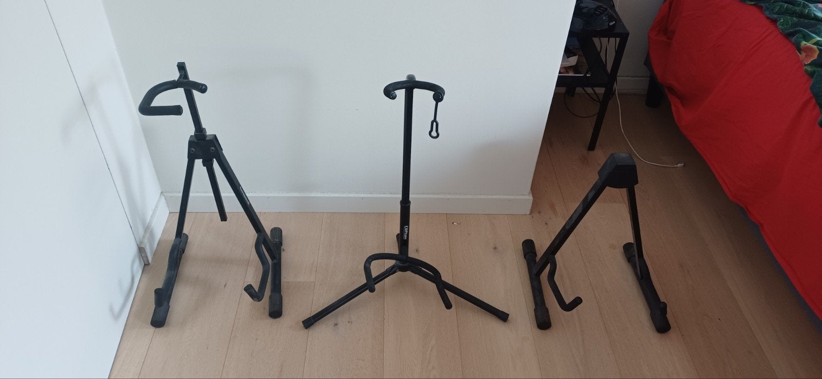 Gitaarstatieven, Muziek en Instrumenten, Standaarden, Ophalen, Gitaar