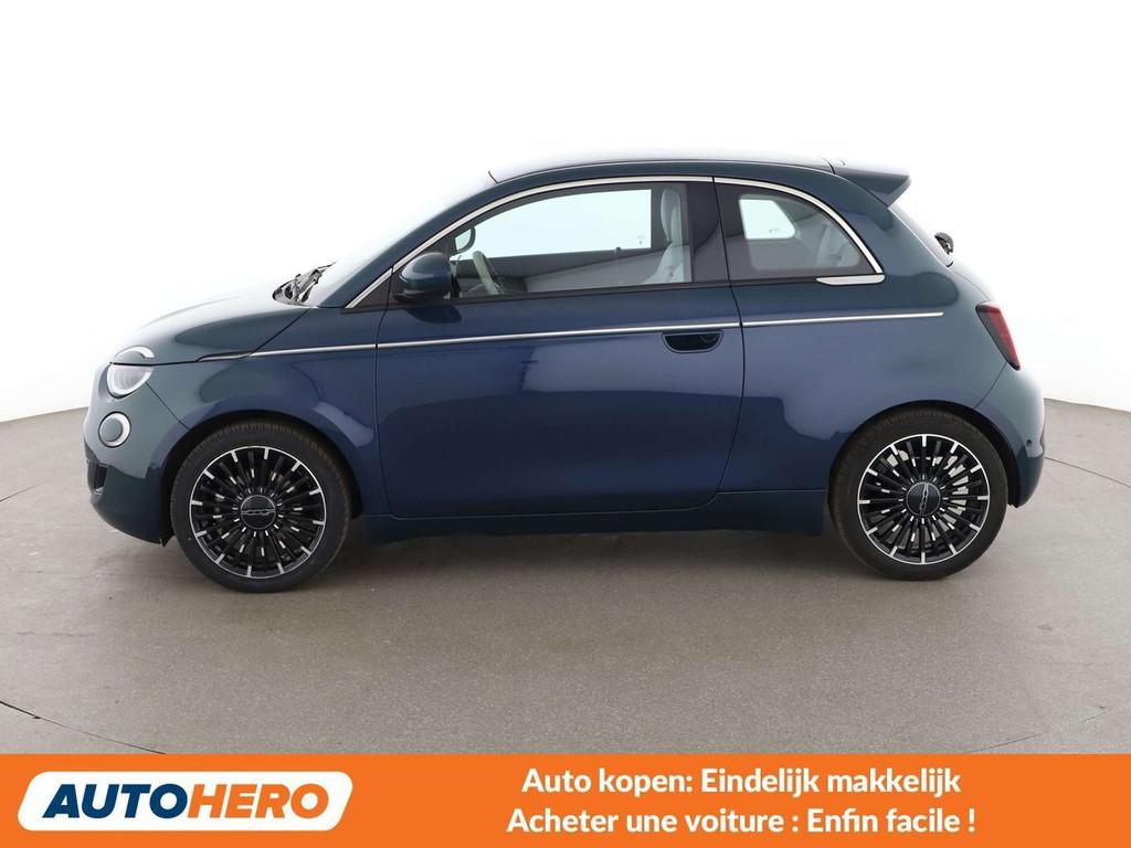 Fiat 500E electric drive 87 kW la Prima by Bocelli, Auto's, Fiat, 4 zetels, Zwart, https://public.car-pass.be/vhr/abd61a8e-6a62-40d9-a182-d0bf37074967