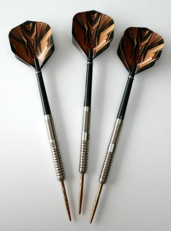 Bull's Adon 90% tungsten darts set, nieuw, Sports & Fitness, Fléchettes, Enlèvement ou Envoi, Flights